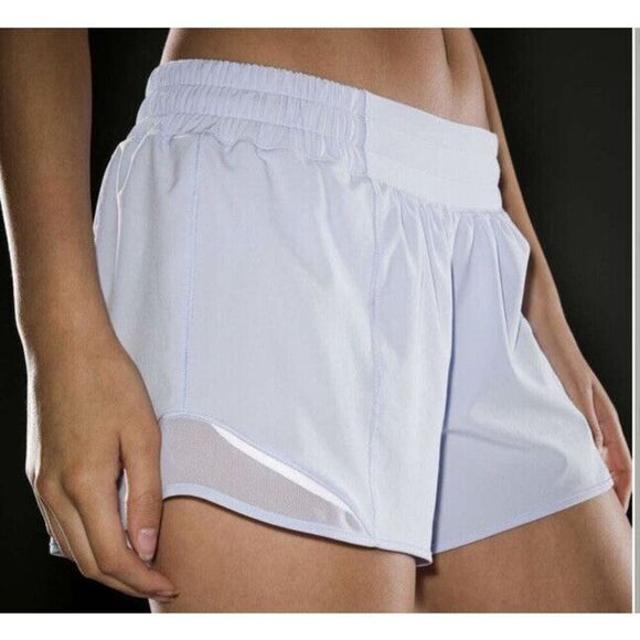 ✨Lululemon Hotty Hot Low-Rise Lined Short 4" Pastel Blue Sz 8✨ - Picture 1 of 14